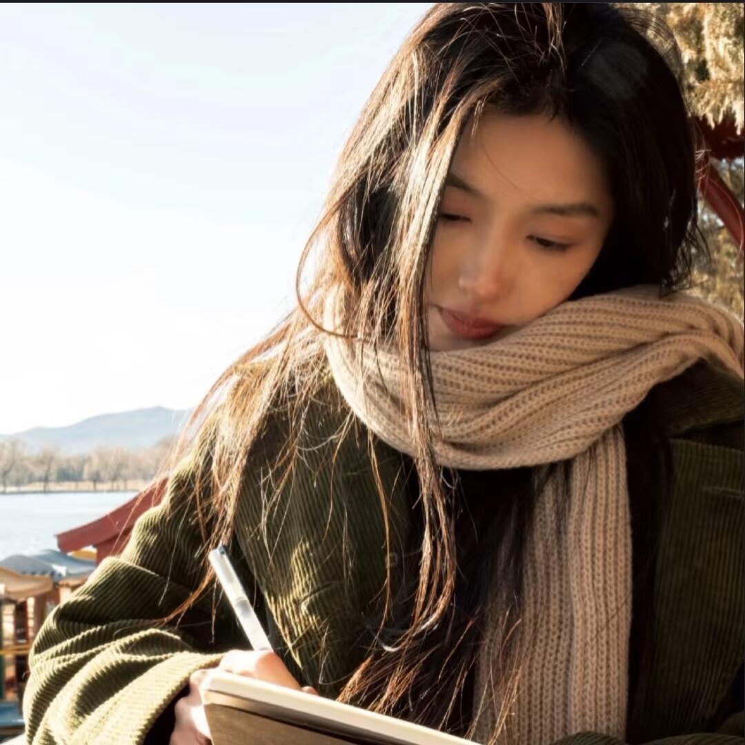 月亮不睡我不睡🌙