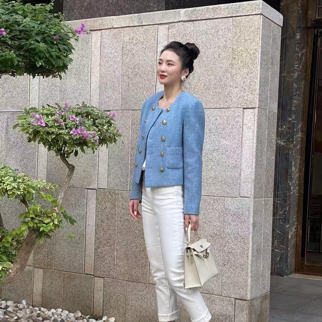 深圳亿播汇服饰