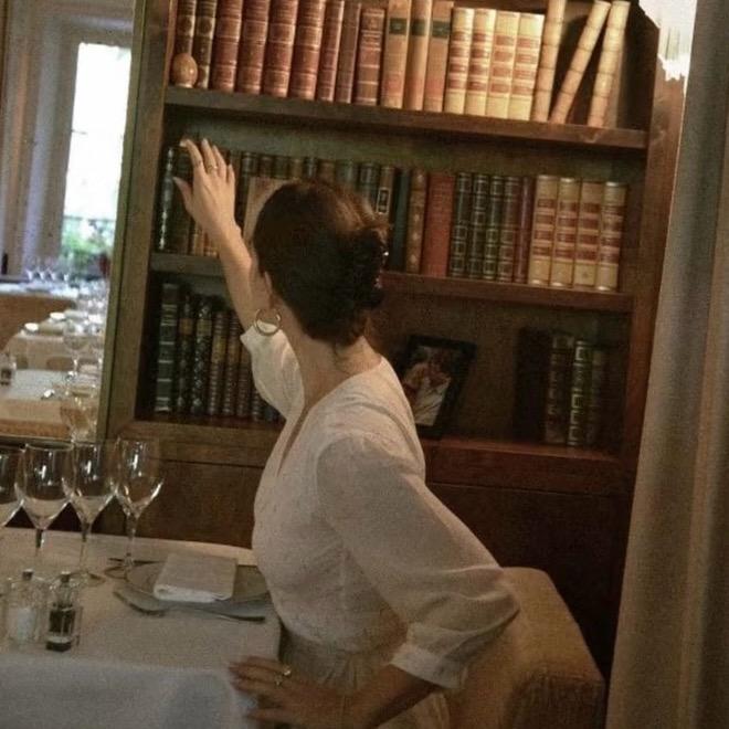 一盏书灯暖三餐