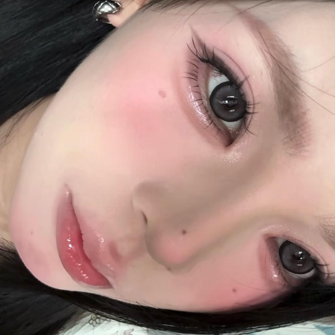 肚肚（上海化妆师）