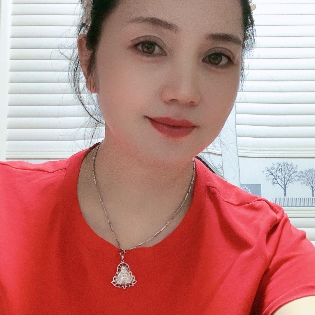 八妹（每晚8点40分开播)