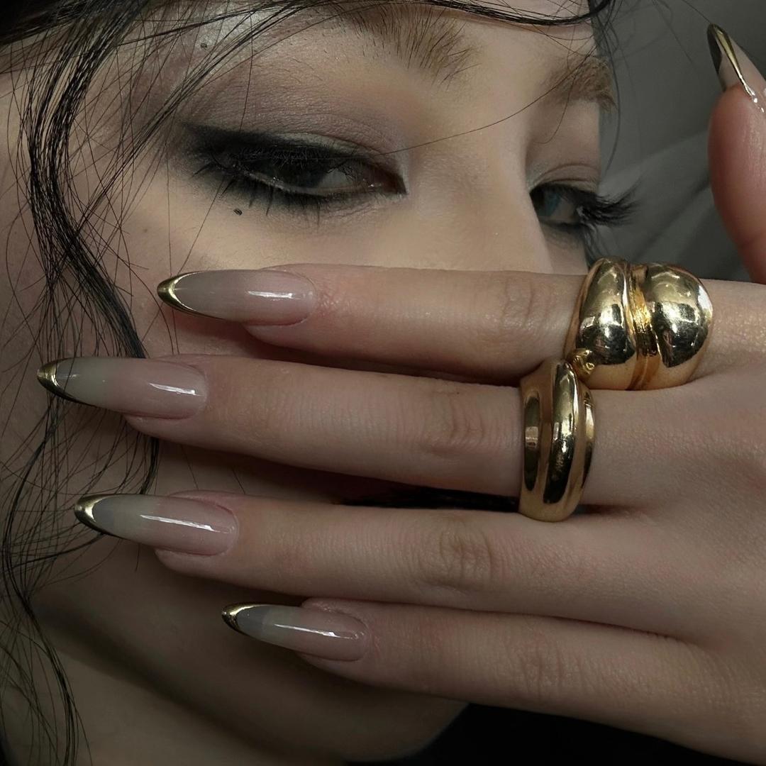 铜镜nail
