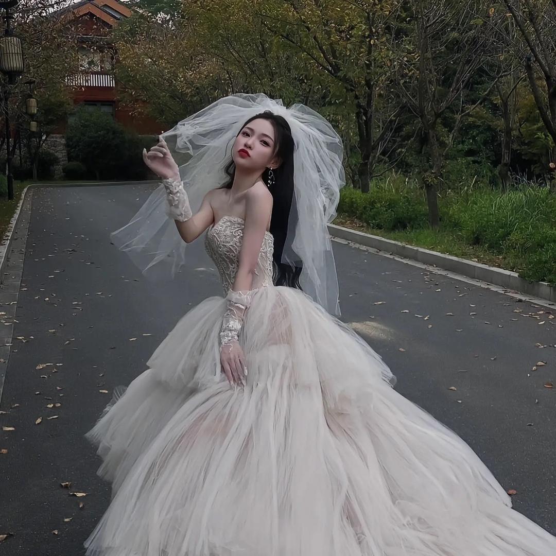 婚礼跟妆师~笑