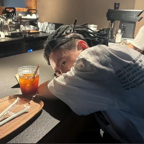 老王那年还是邻居