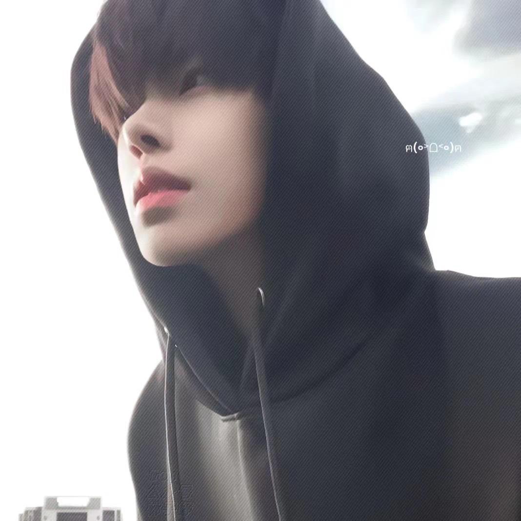 Kiss boy