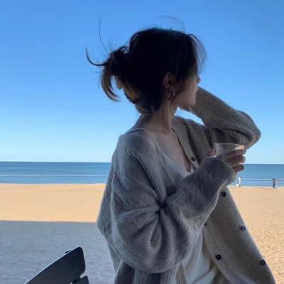浅浅微笑