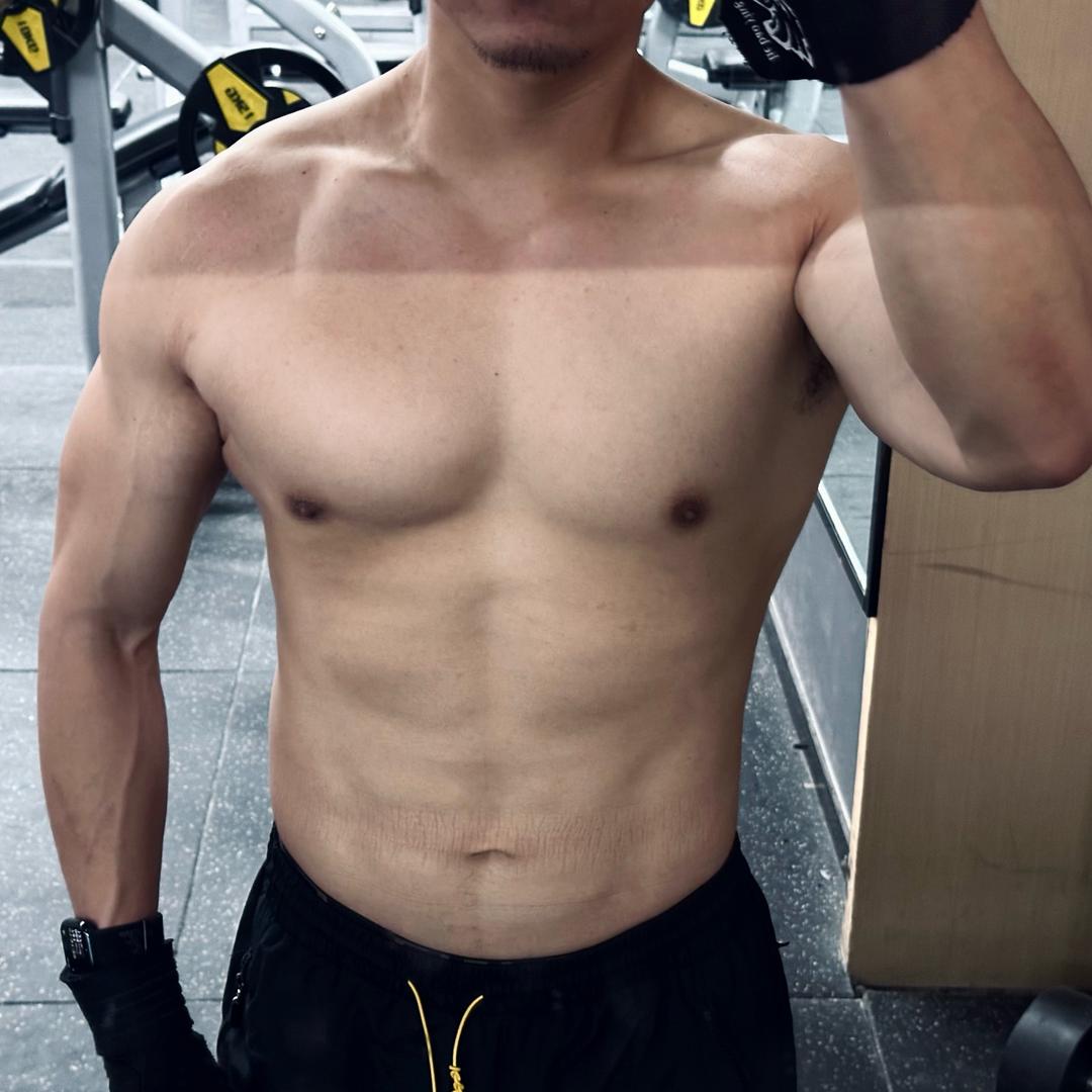 安德玛 Mark