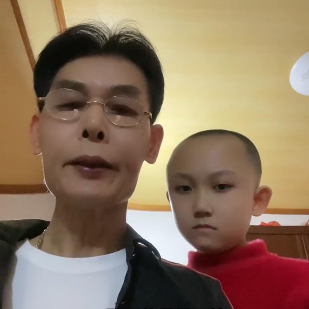 周秋荣