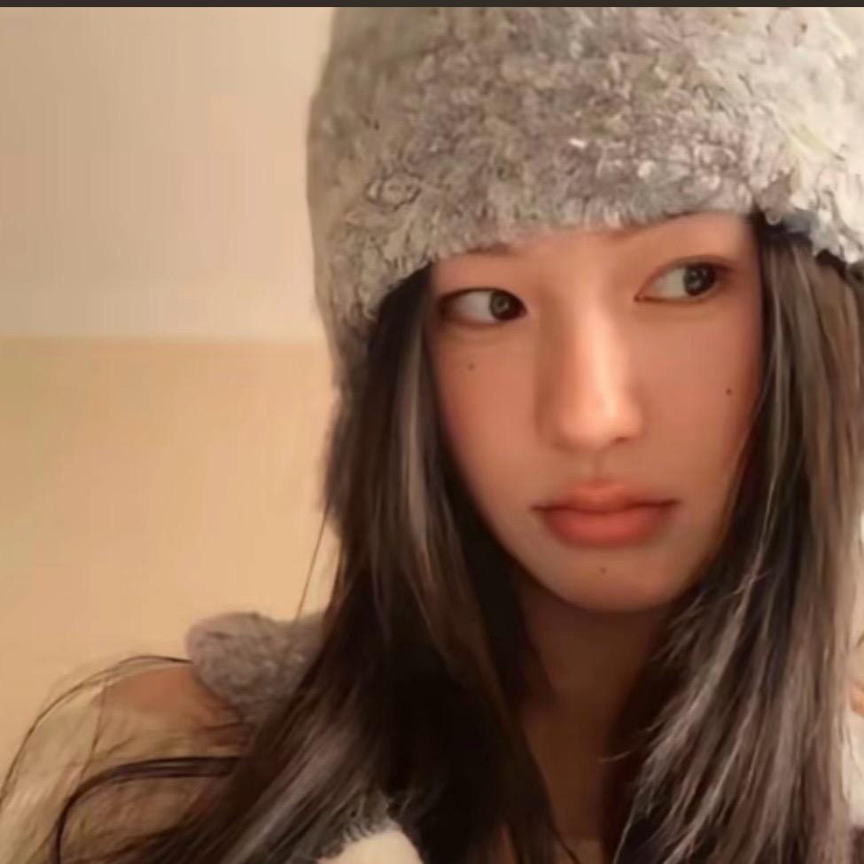 R"