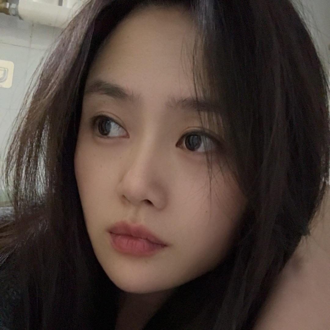 YY