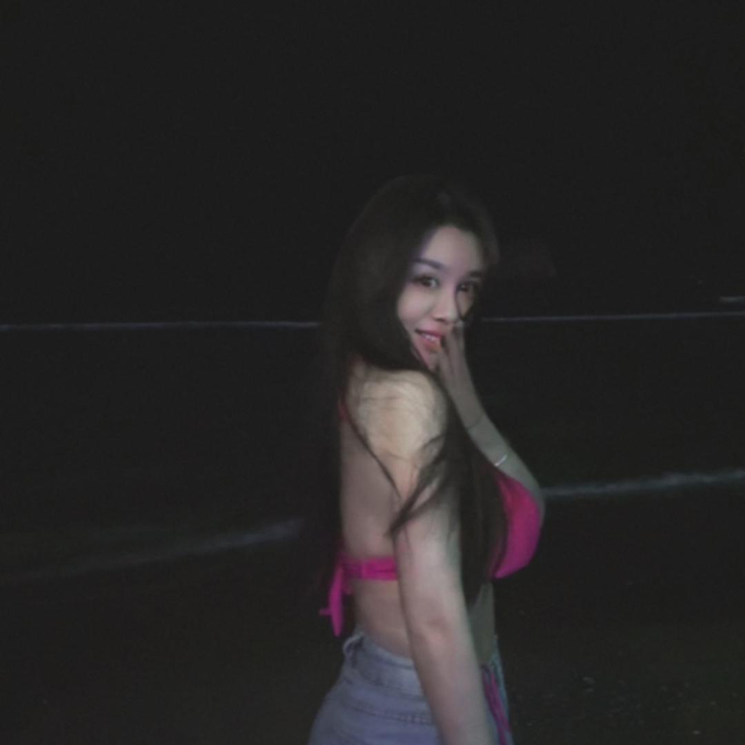 李哈哈-