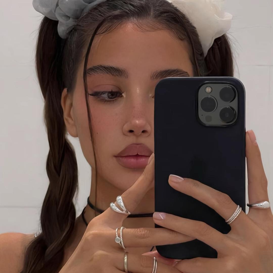 📄
