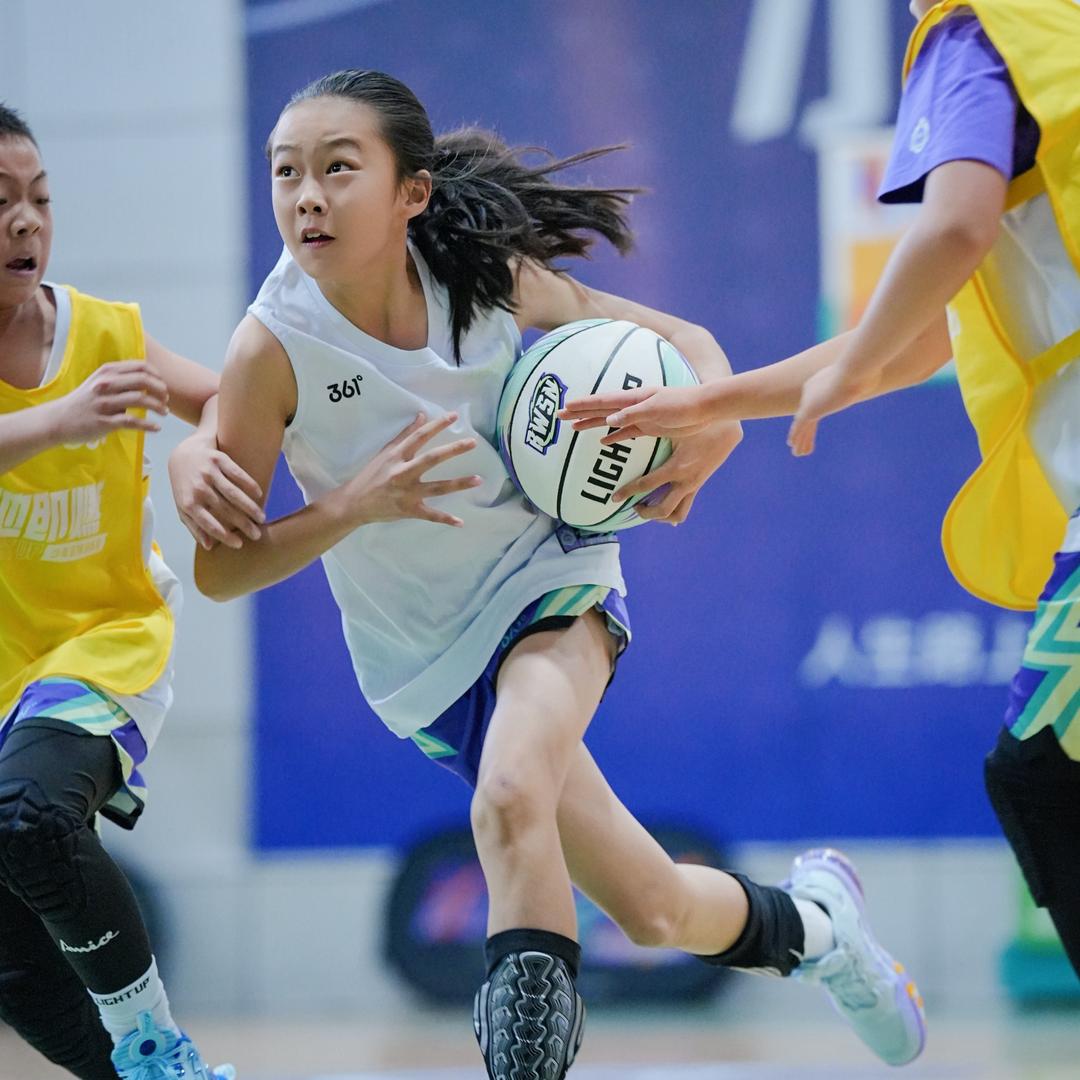 小女篮🏀张曦