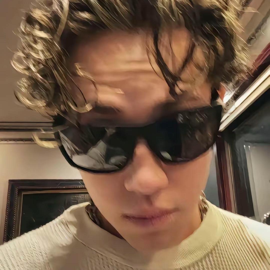 爱吃剁椒水潺的闫明头像