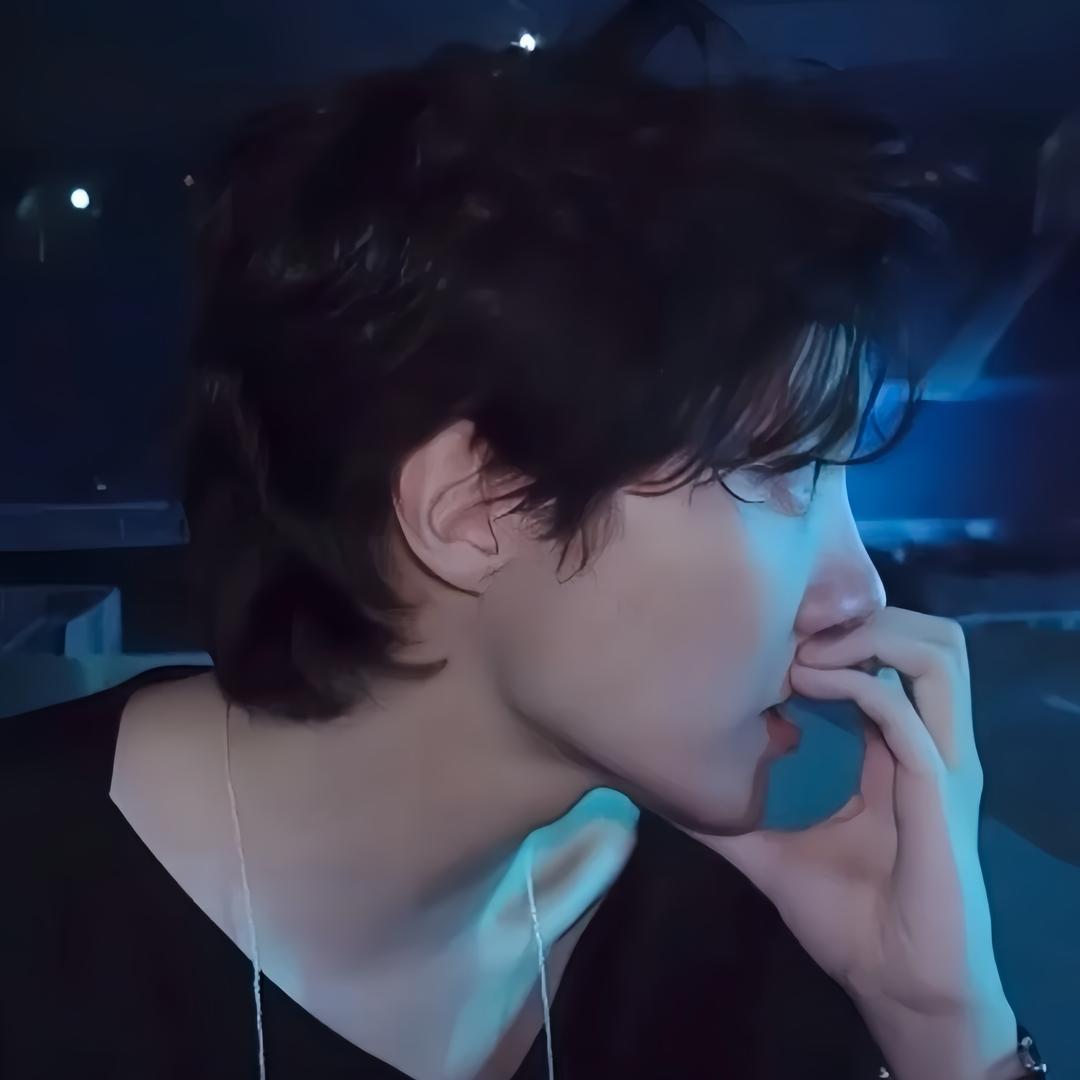 𝓺𝓲𝓾𝔂𝓾𝓮