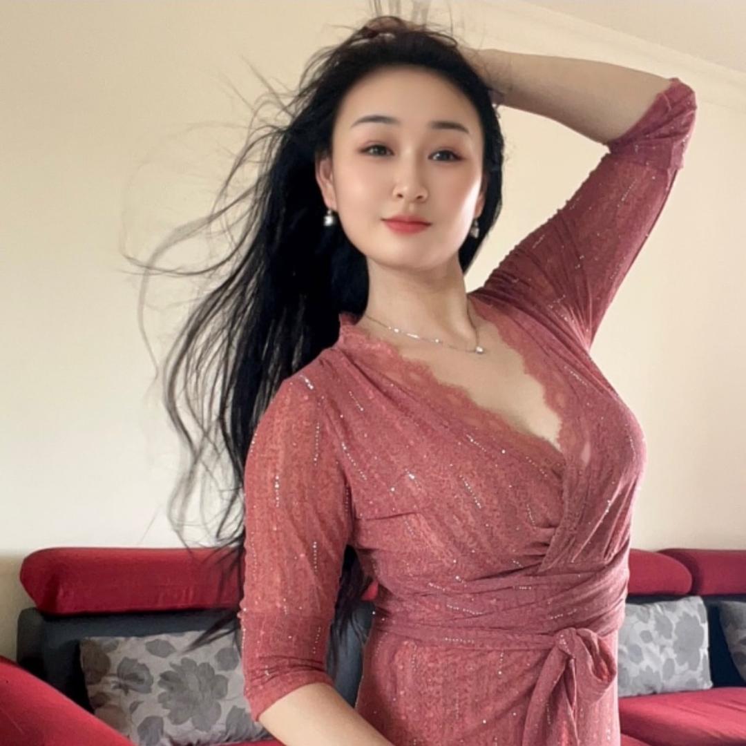 小凤凤（唱跳演绎）
