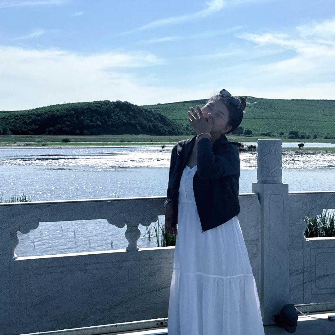 歪歪.