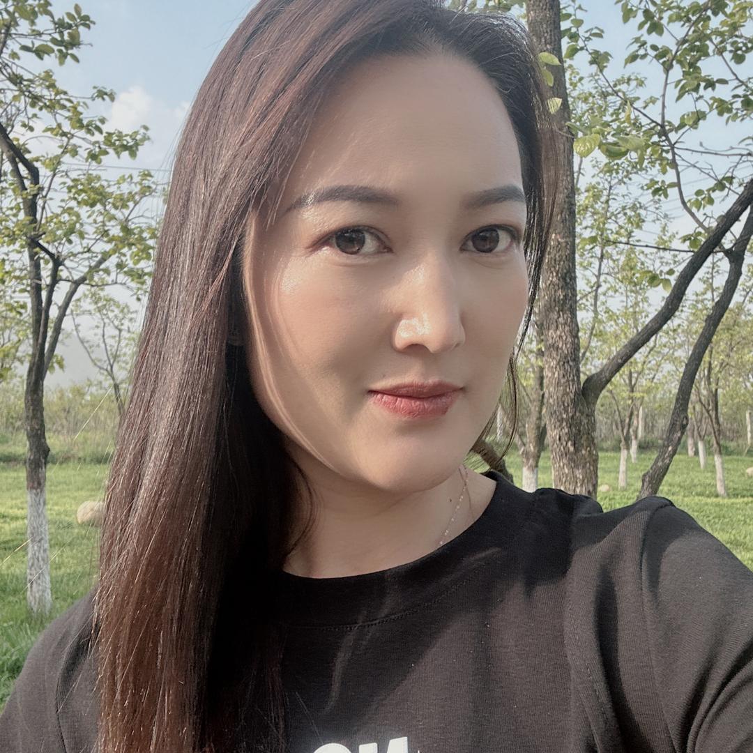 乐·秦