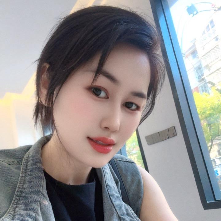 女王👸陛下