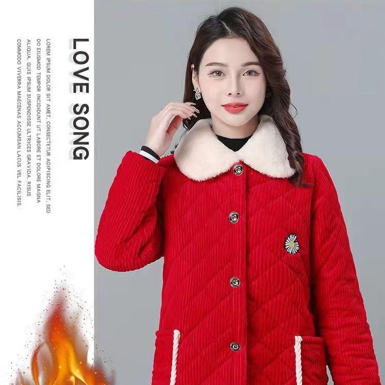 晨兴瑞罩衣服饰