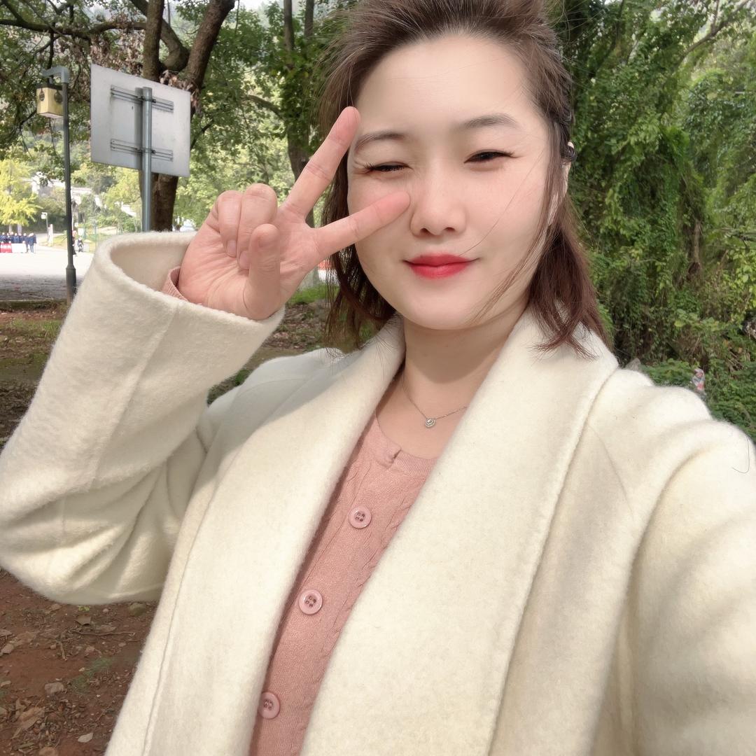 朱朱-🦀🔥陈娭毑冬酒