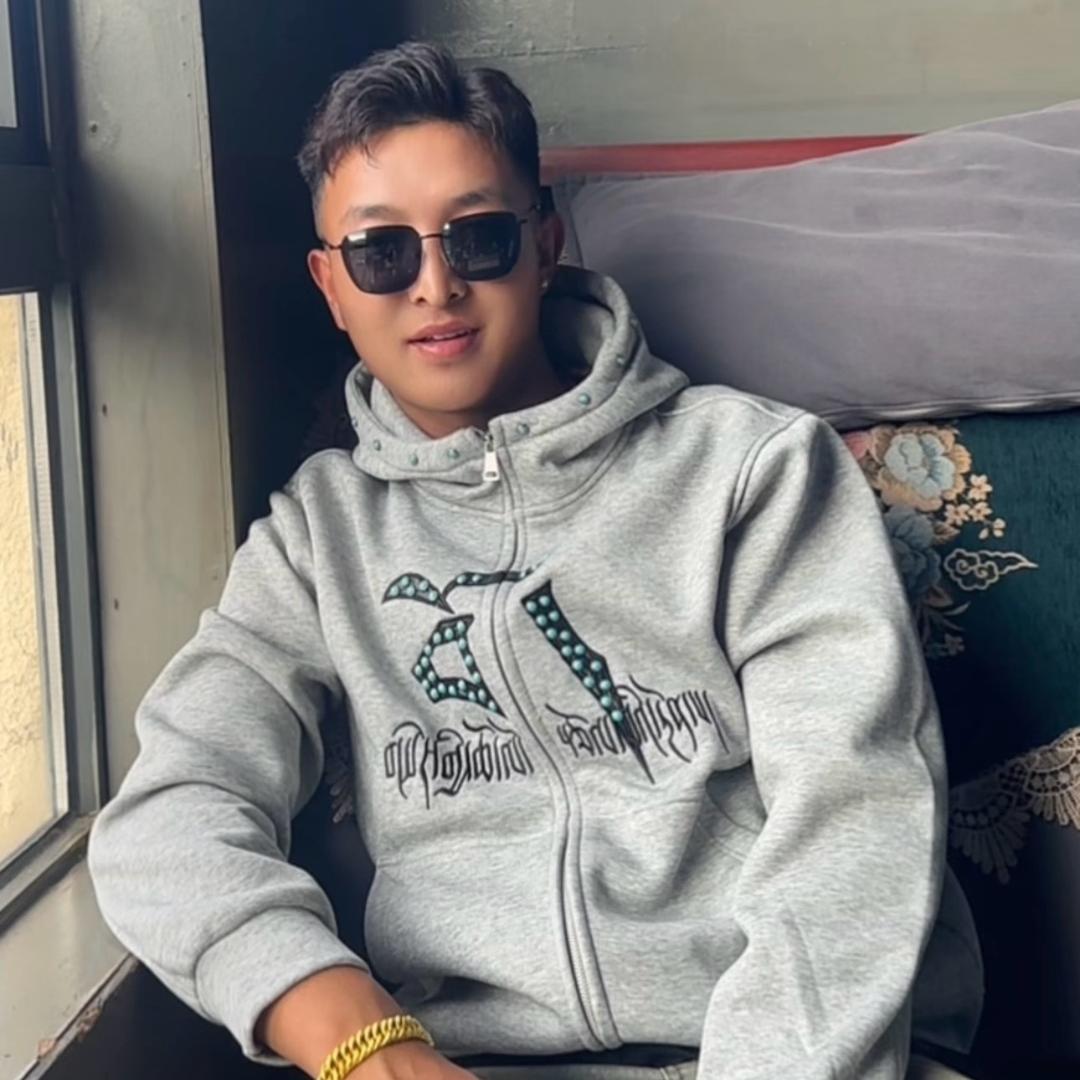 ࿐   次 多 🎈