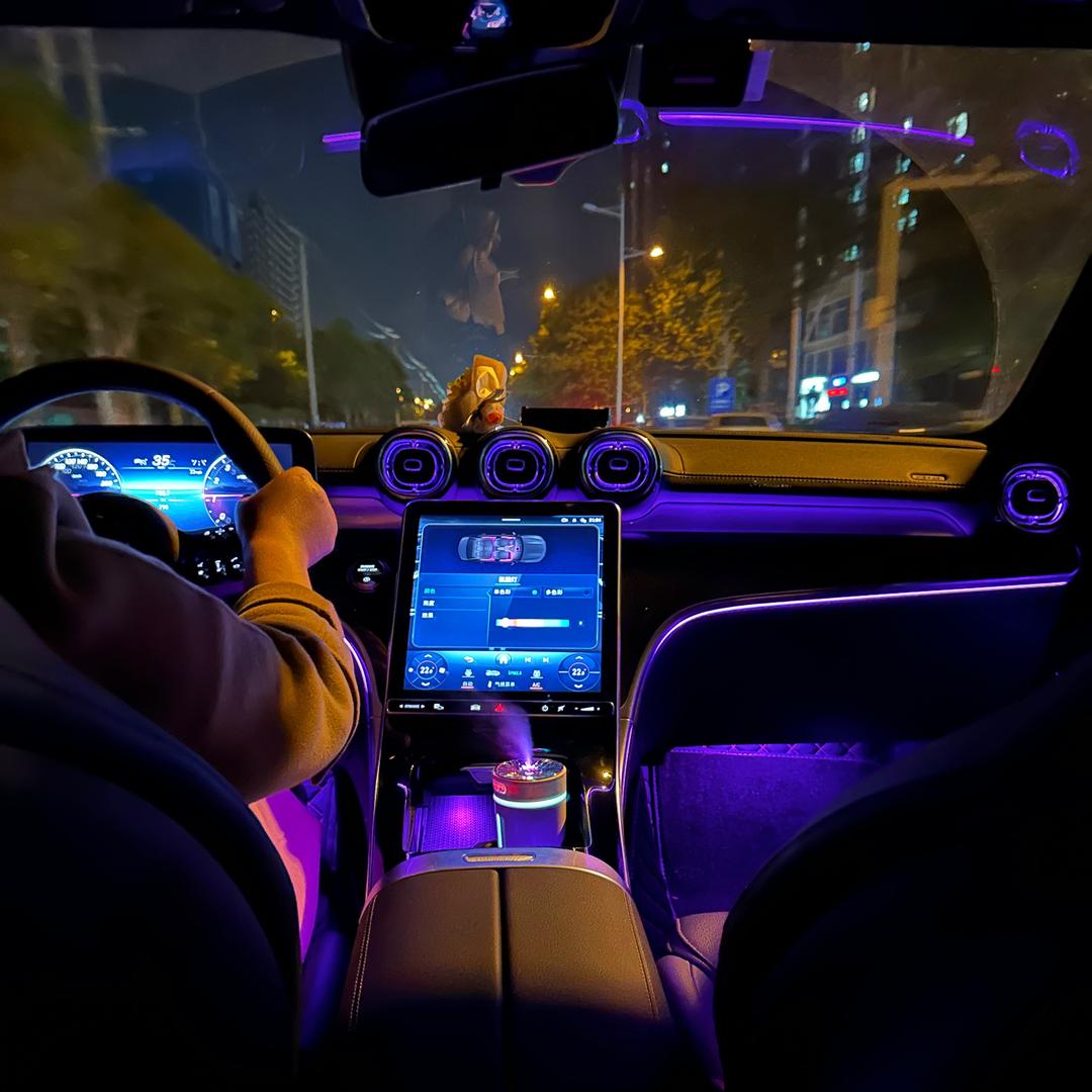 車柒月