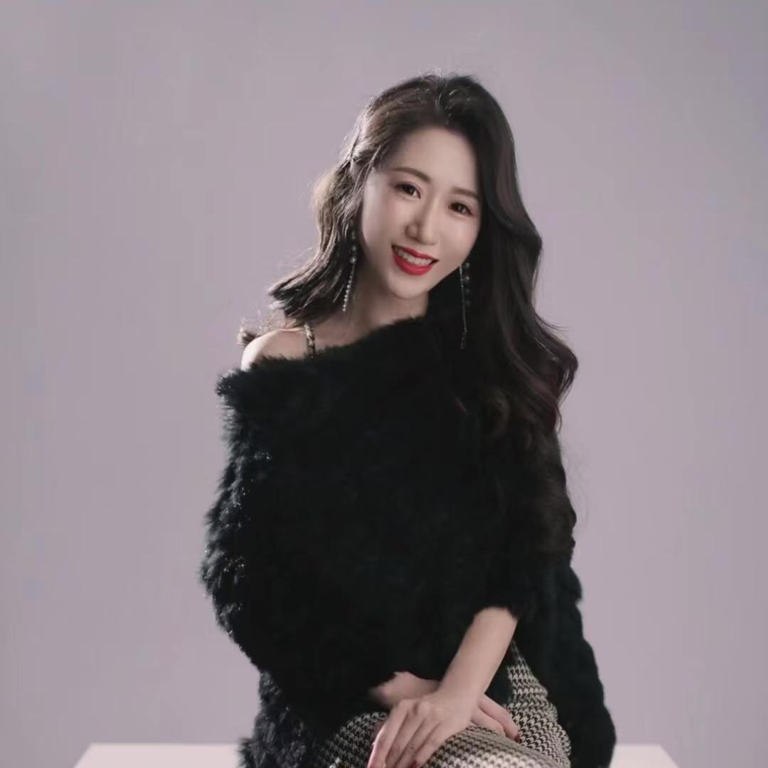 简颜之女装
