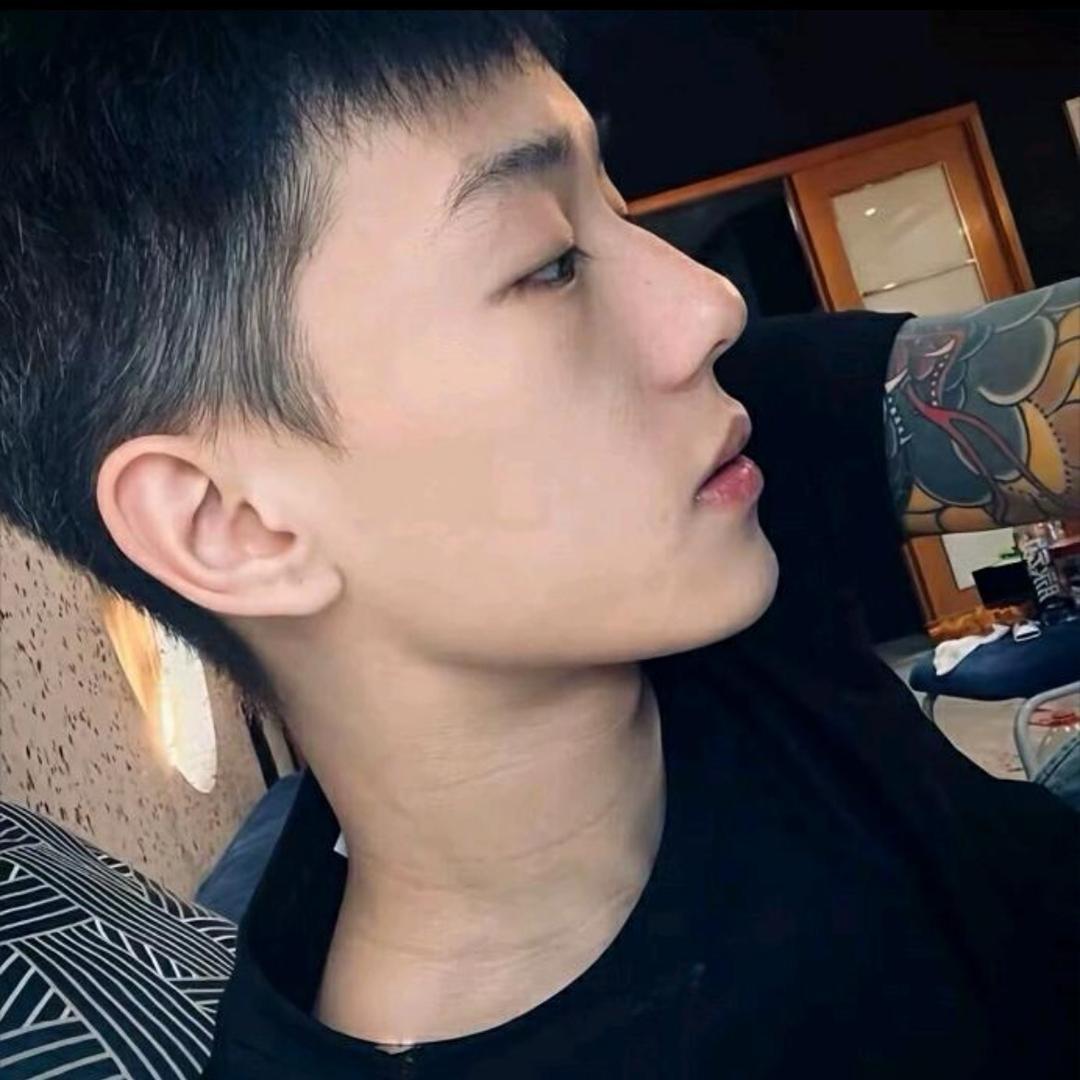 🗣️小江-⚜️