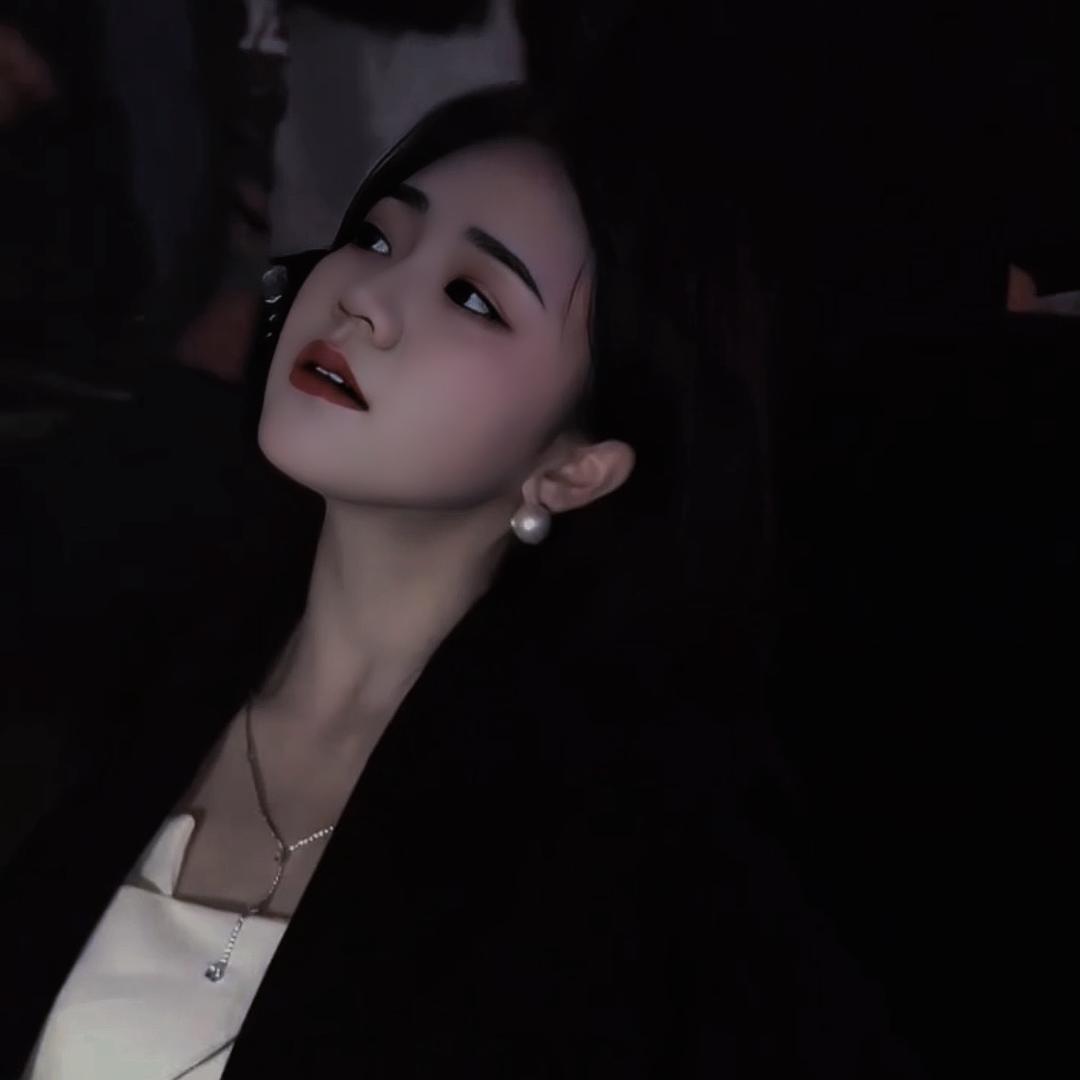 晴晴不吃芹菜.🍃