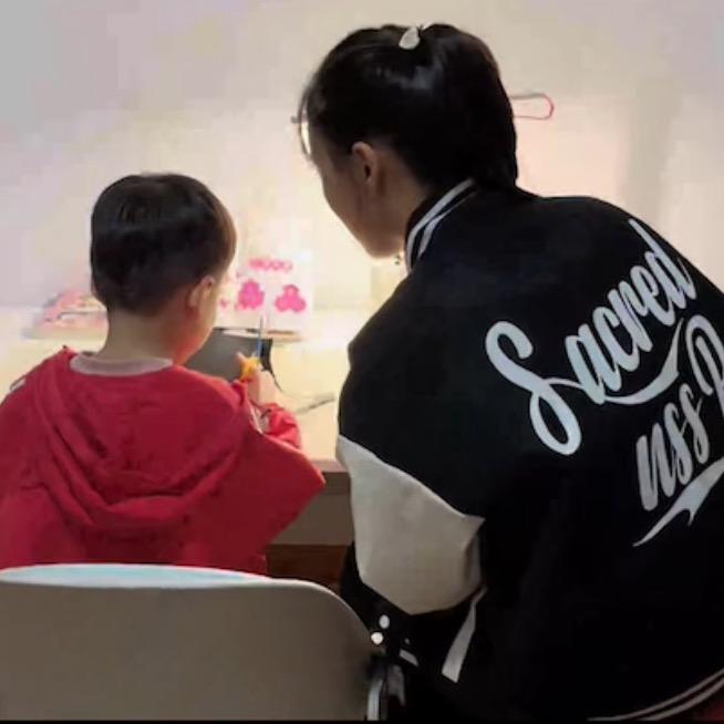 布妈要开心。😘