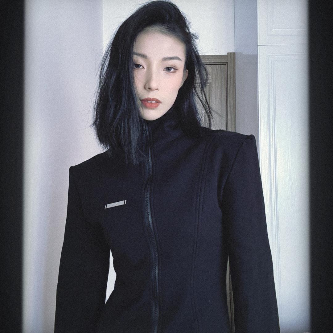 希希很酷
