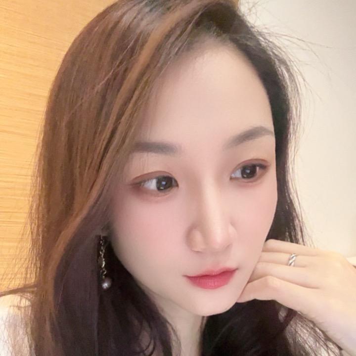 姗姗吖💋