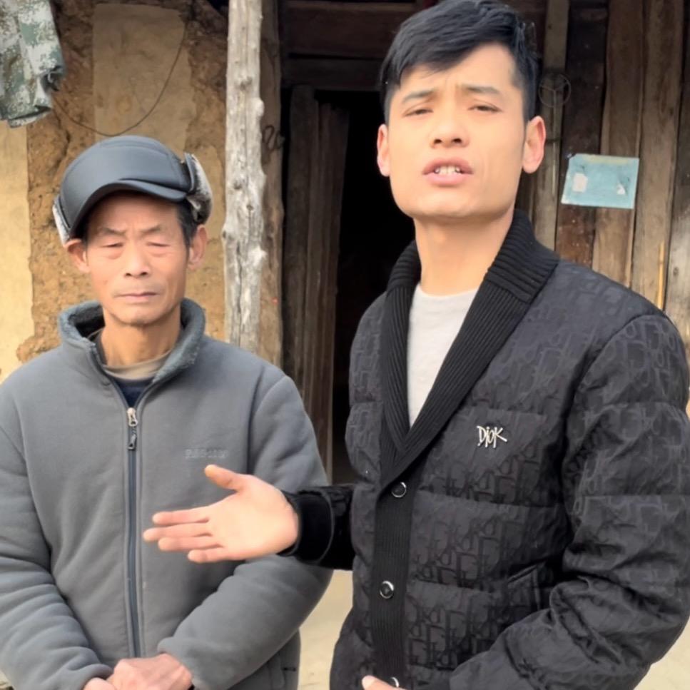 小伟与莎莎