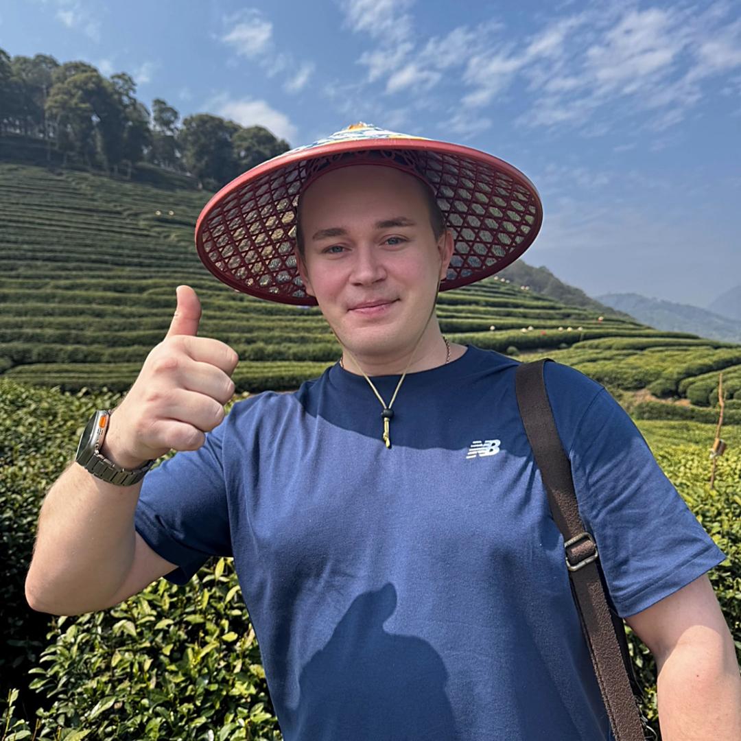 柯罗文