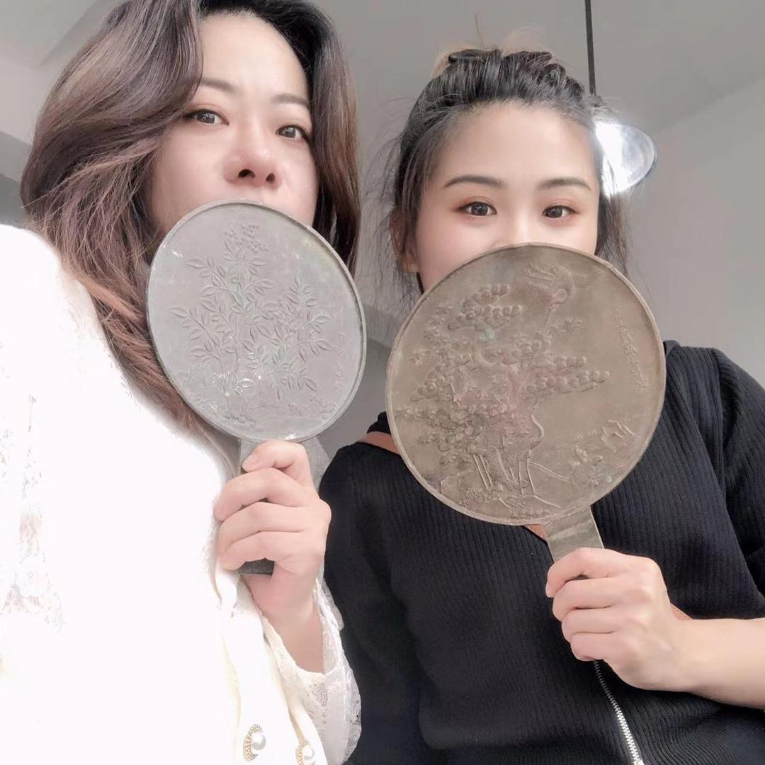 铜闺蜜（熏香炉、铜摆件、罄）