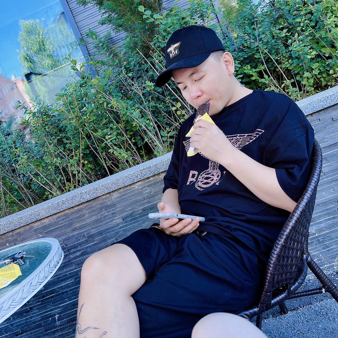 乐厨小龙 （大宝贝）    乐厨烧烤啤酒