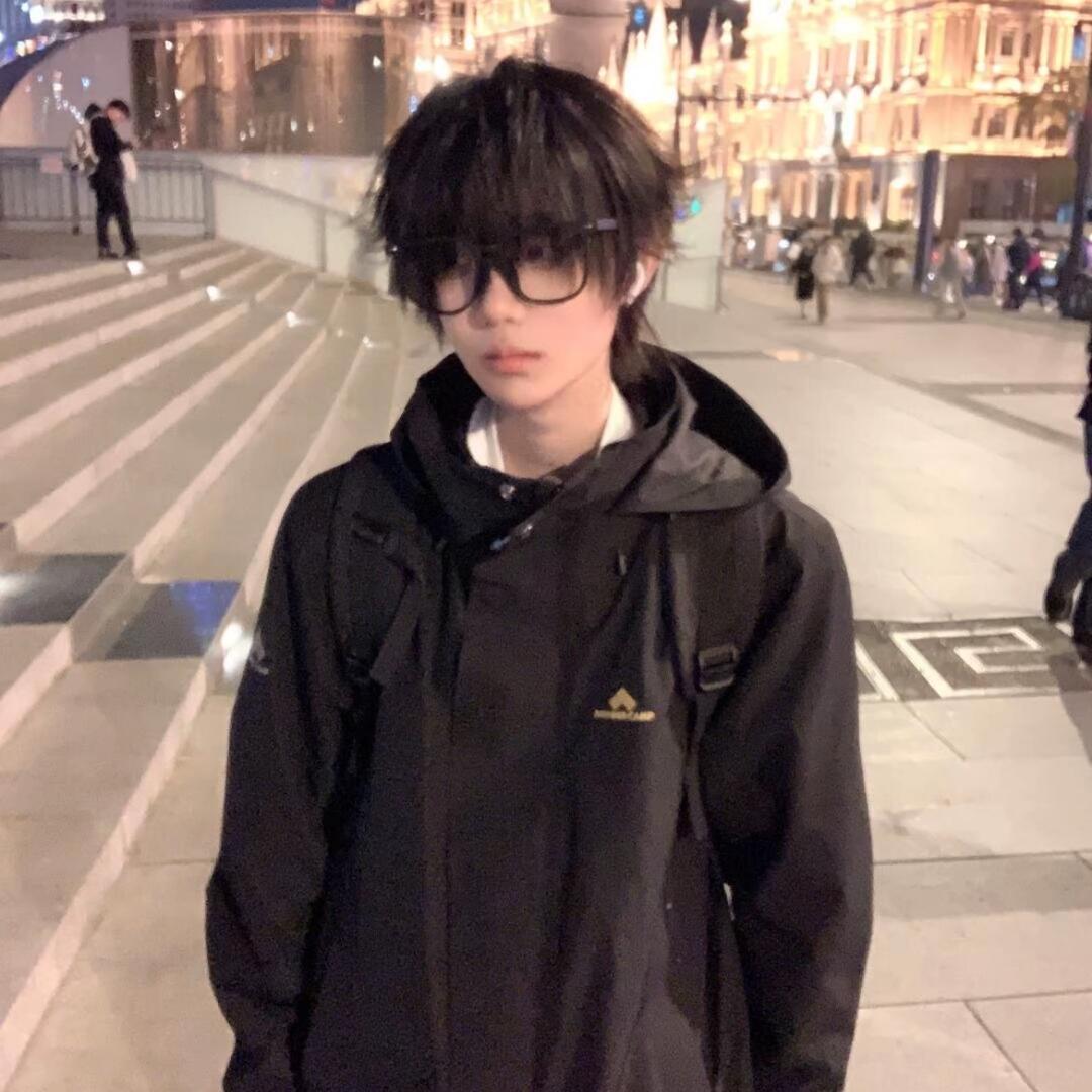 小臆