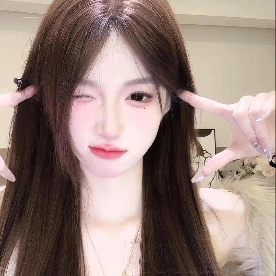 美女也会ᵉᵐᵒ