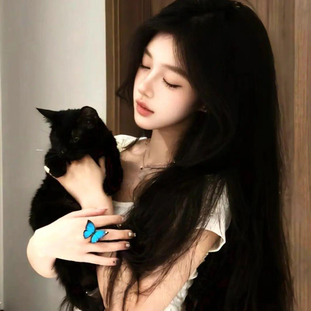 嗯…