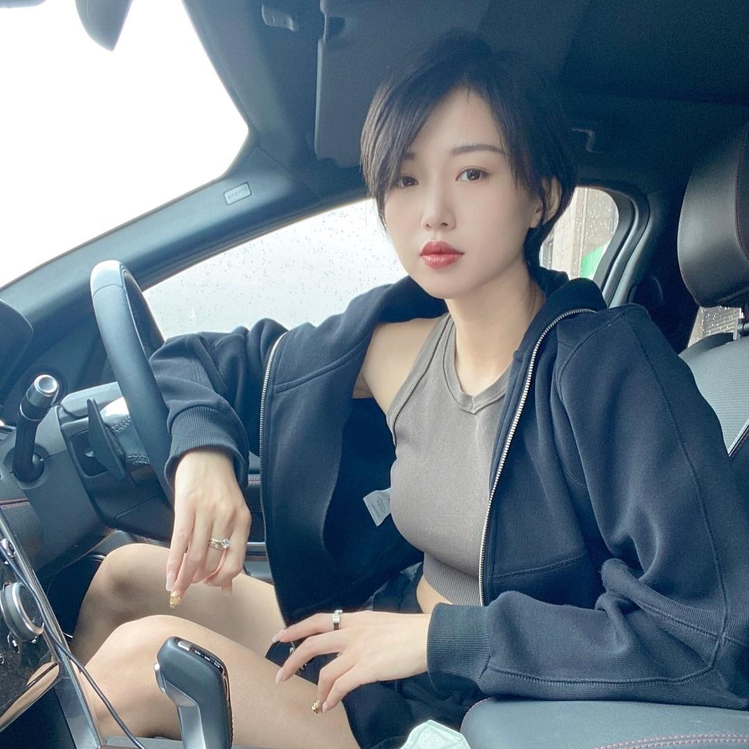 冰块🧊小姐