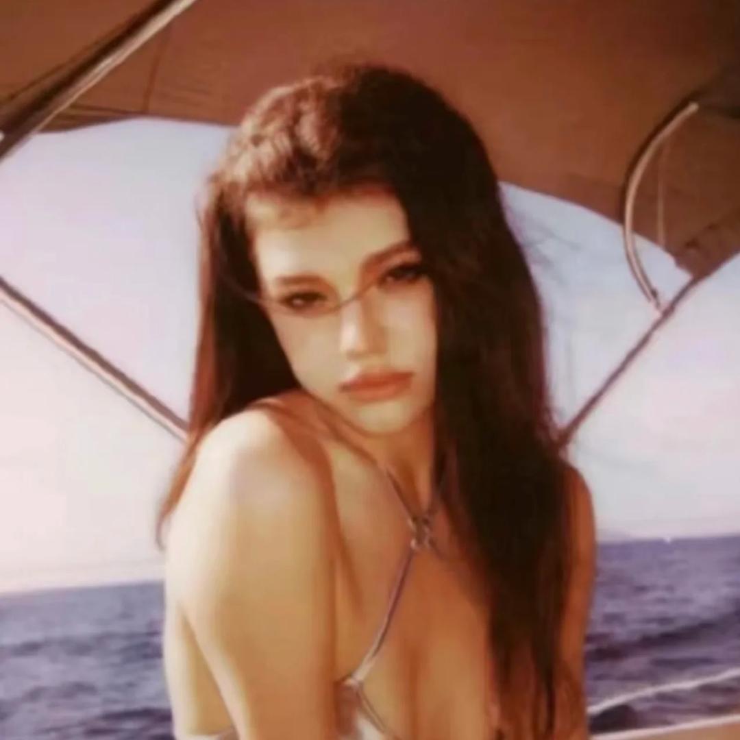 007X