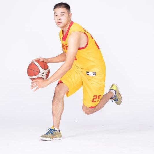 张亮🏀