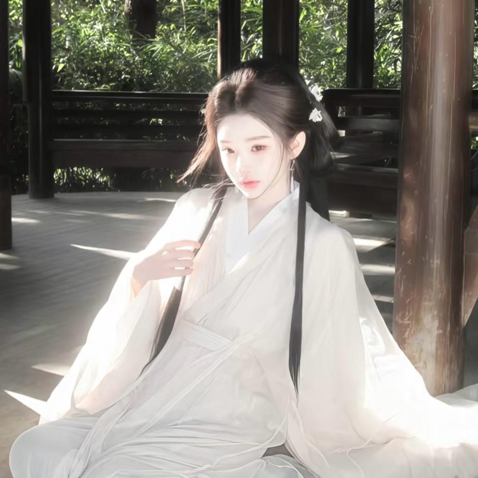 苏婉卿 .（甜辣小鱼我女神）