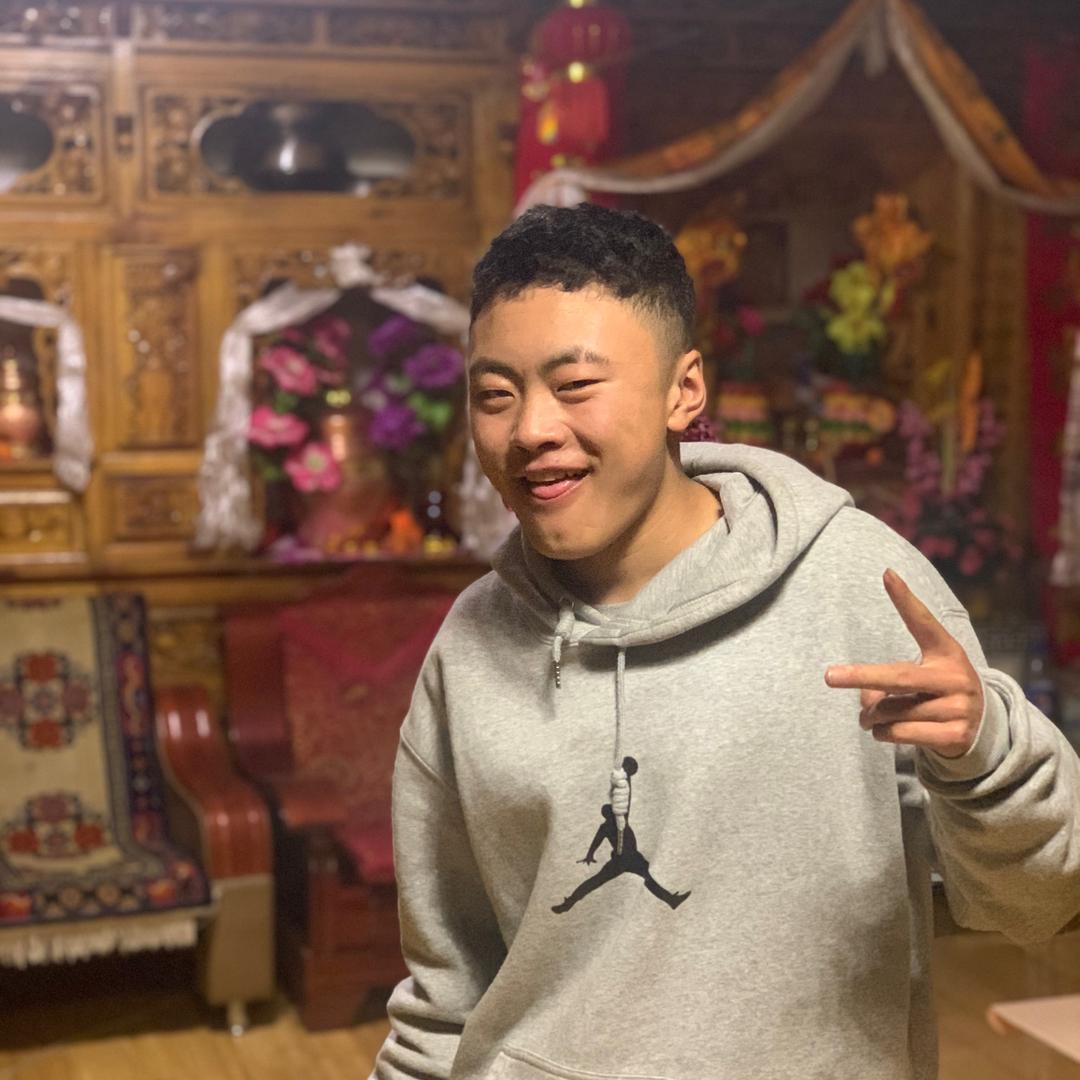 色字头上一把刀.