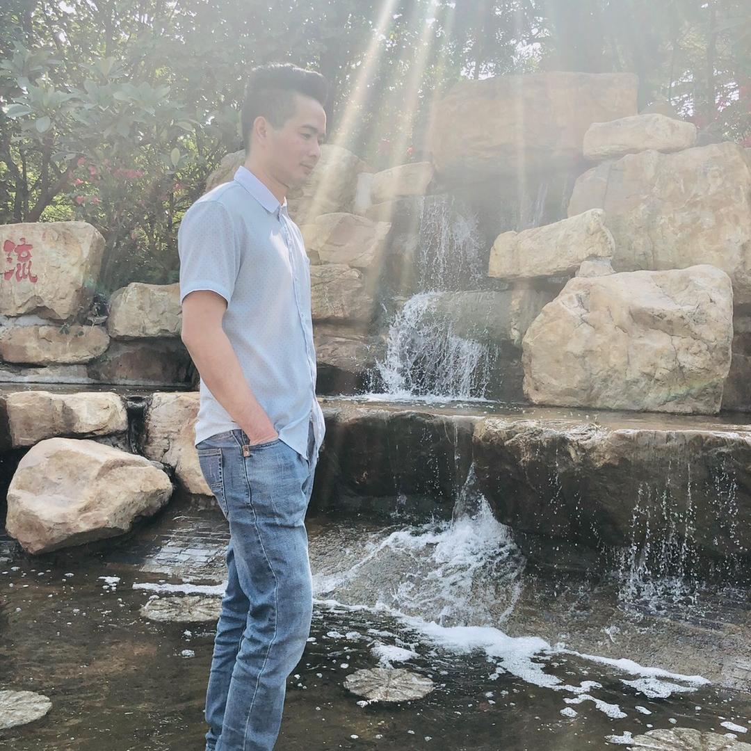 小谭