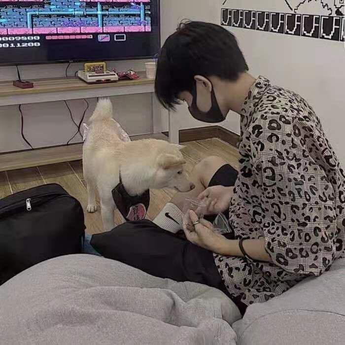 文晟.