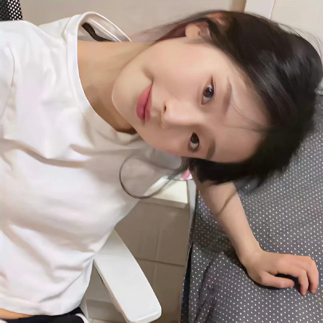 你在偷看我嗎.