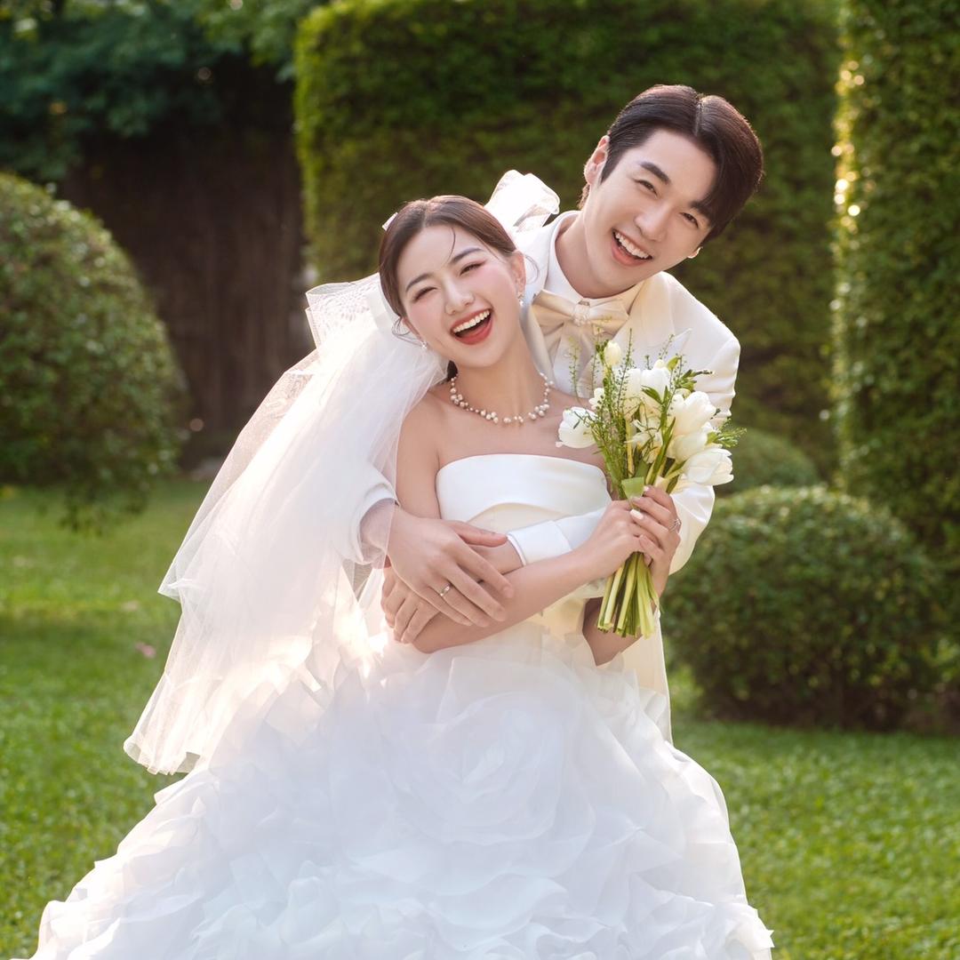 拍照的小橙子-沐思汀