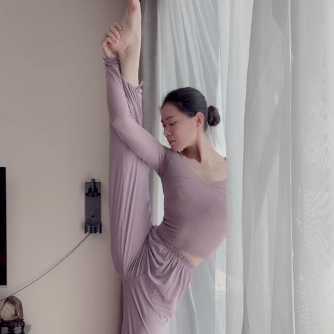 Yoga小鱼儿